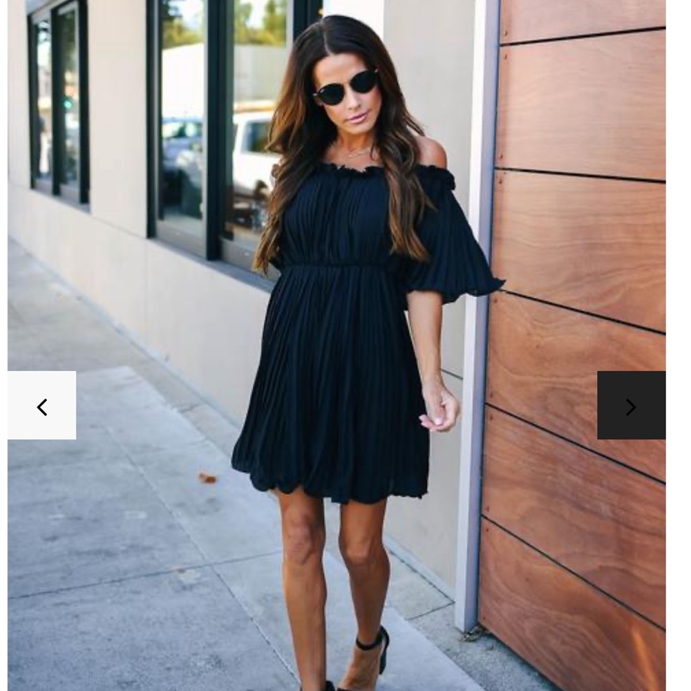 FEMININE PLEATED OFF THE SHOULDER DRESS - BLACK